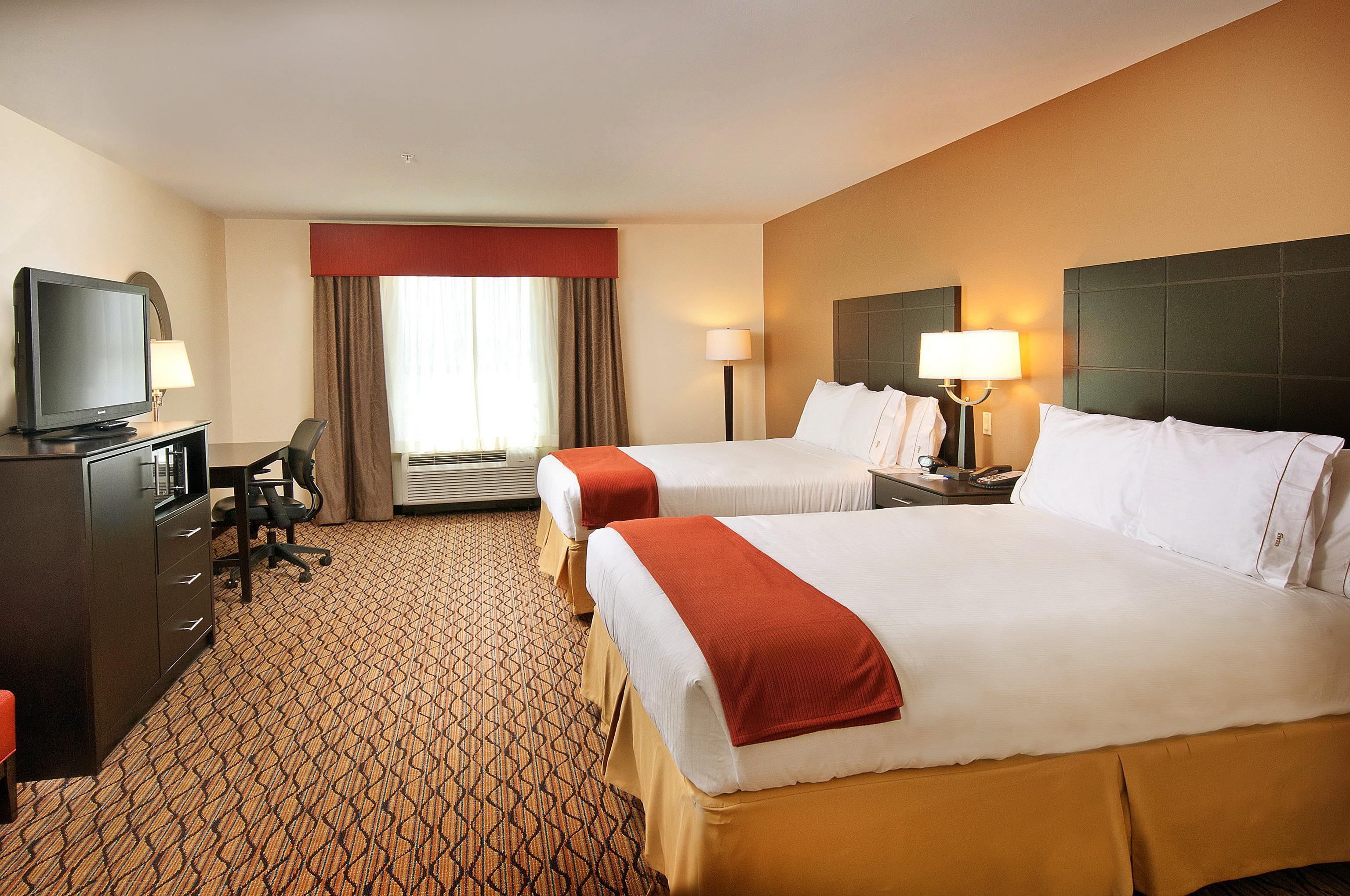 Holiday Inn Express Hotel And Suites Pearsall By Ihg Bagian luar foto