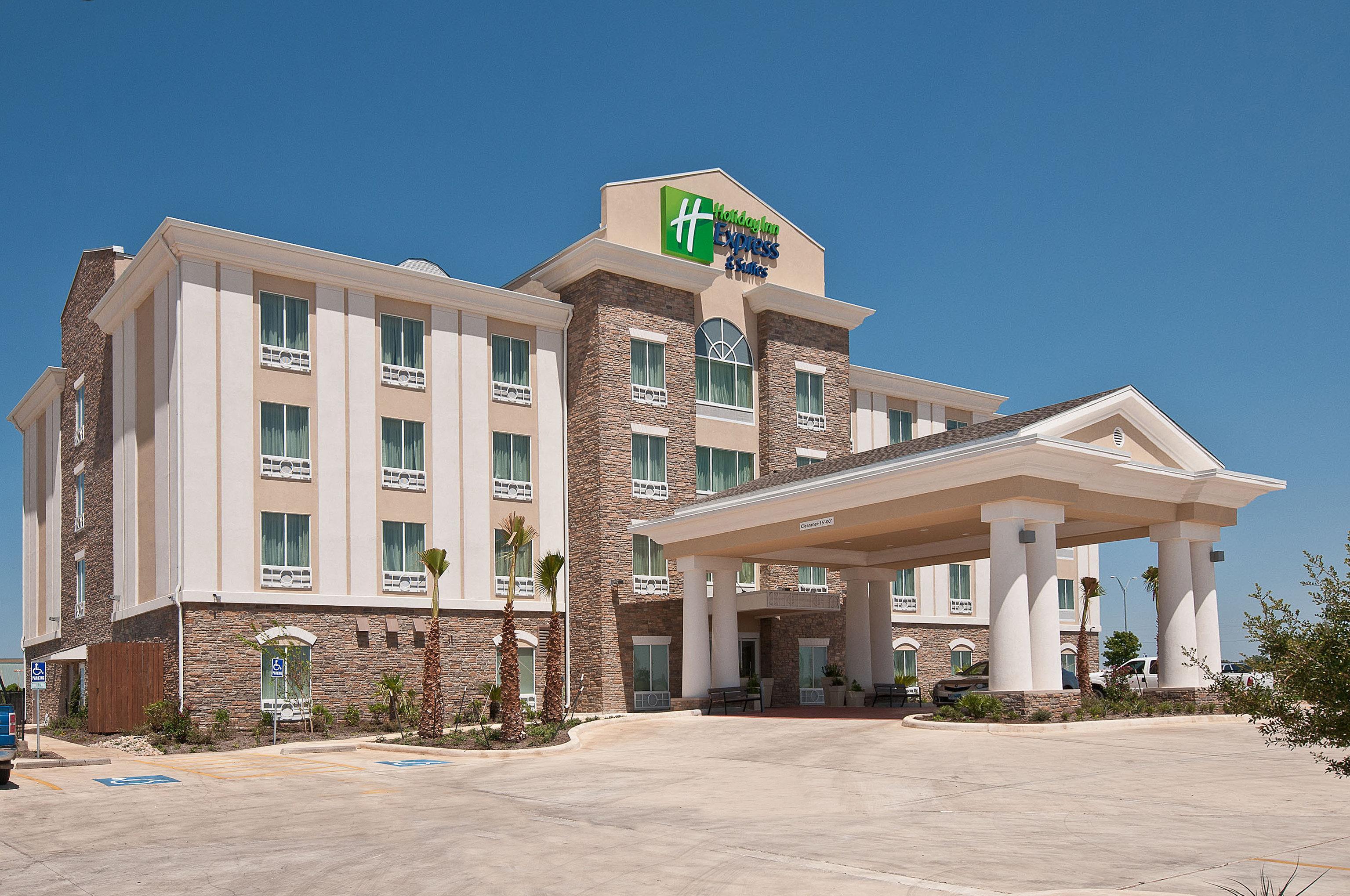 Holiday Inn Express Hotel And Suites Pearsall By Ihg Bagian luar foto