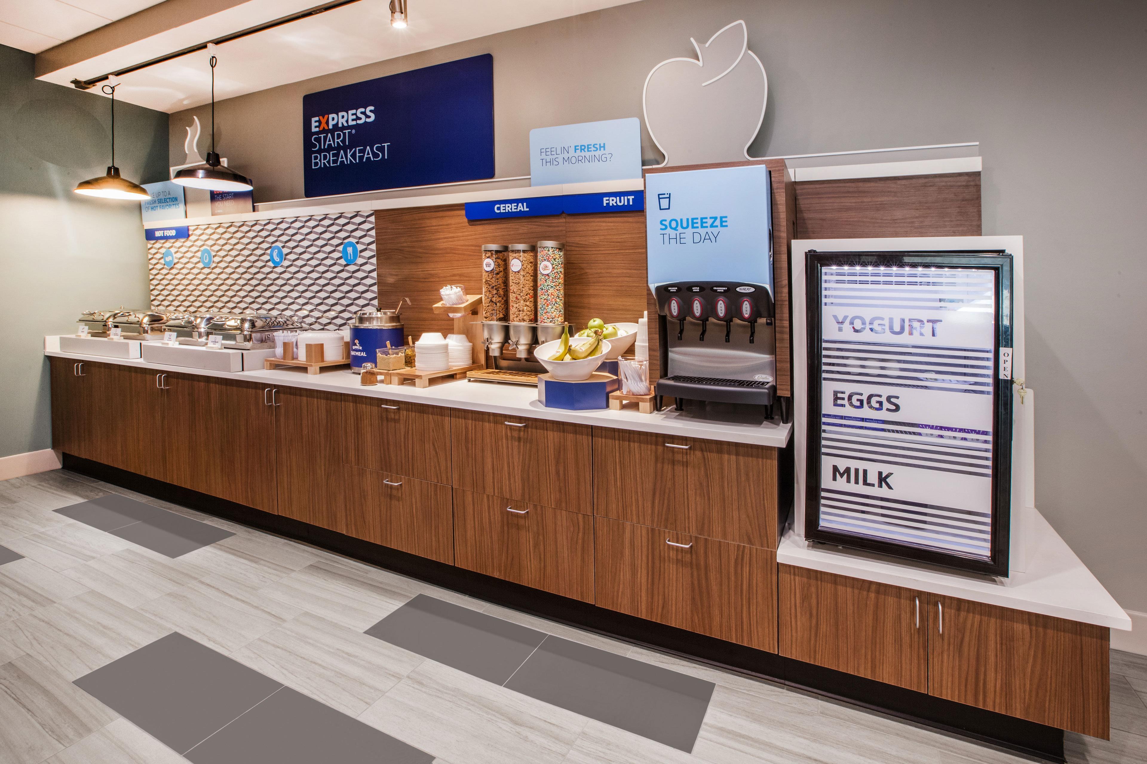 Holiday Inn Express Hotel And Suites Pearsall By Ihg Bagian luar foto