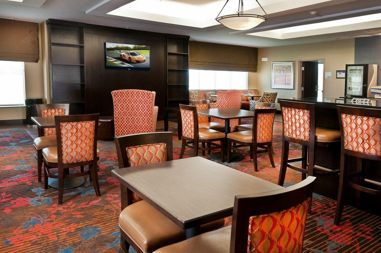 Holiday Inn Express Hotel And Suites Pearsall By Ihg Bagian luar foto