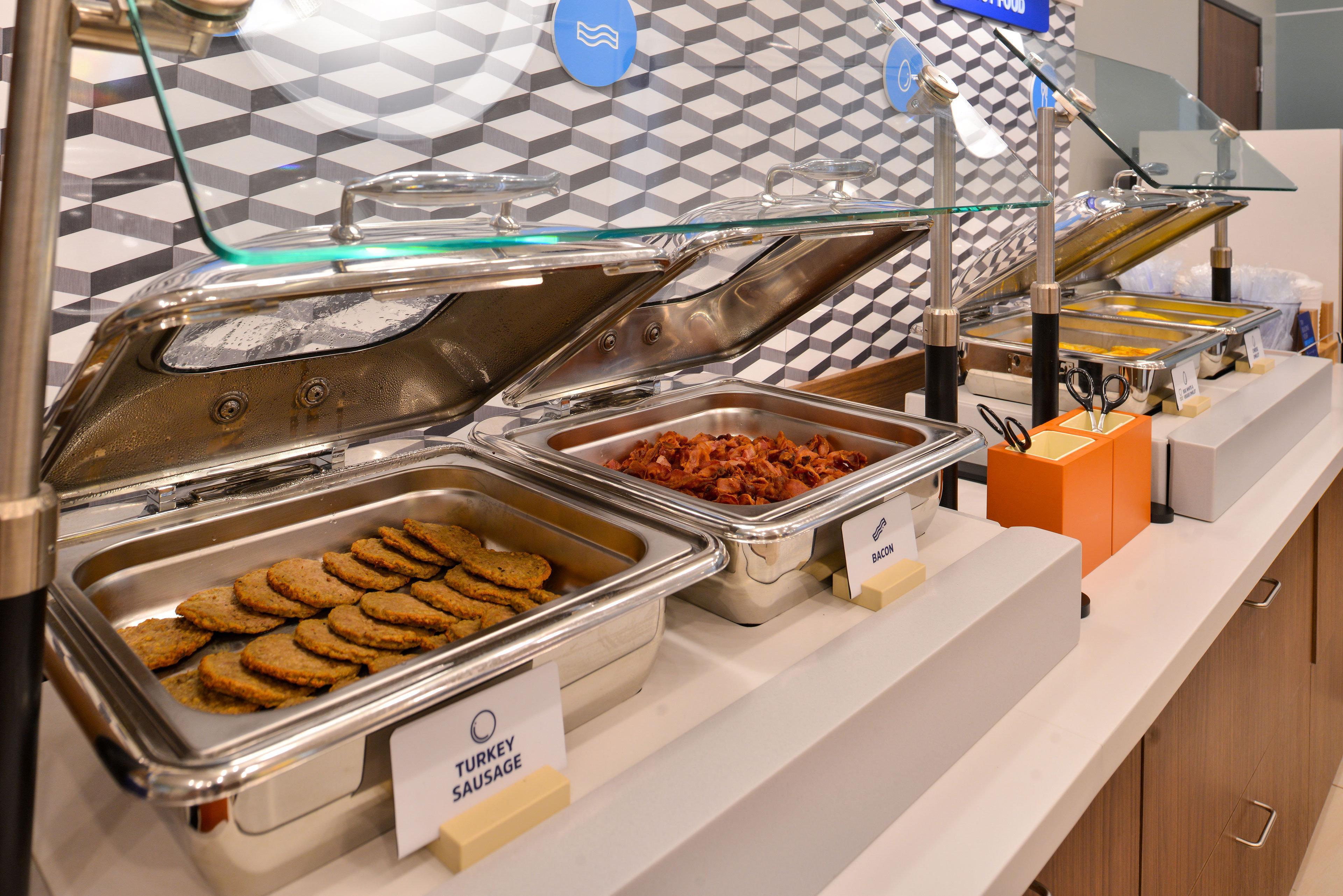 Holiday Inn Express Hotel And Suites Pearsall By Ihg Bagian luar foto